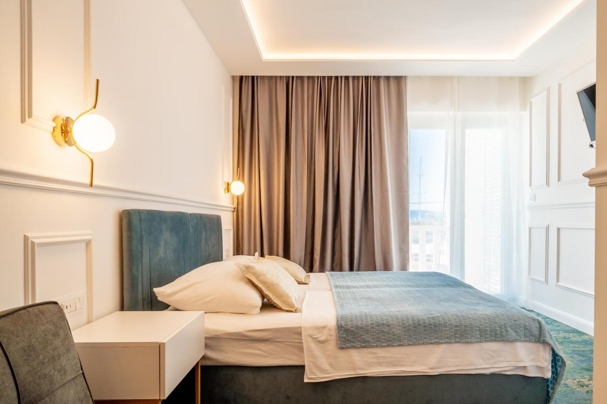 Krilo Hotel 3*